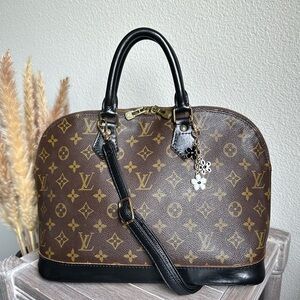 🖤AUTHENTIC Louis Vuitton Alma PM🖤